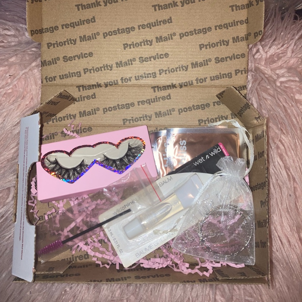 BEAUTY BUNDLE BOX 📦 1